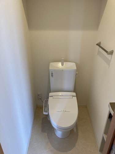 メゾン・ルミエール 205号-9