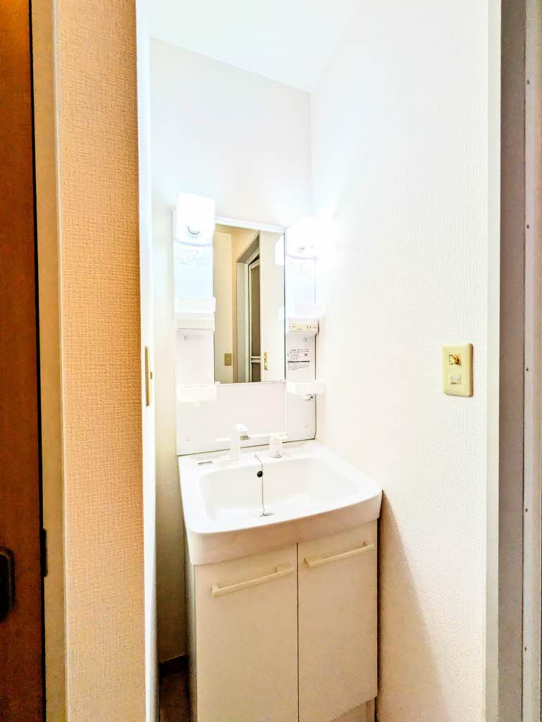 ディアスパルティール C棟 A0101号-5