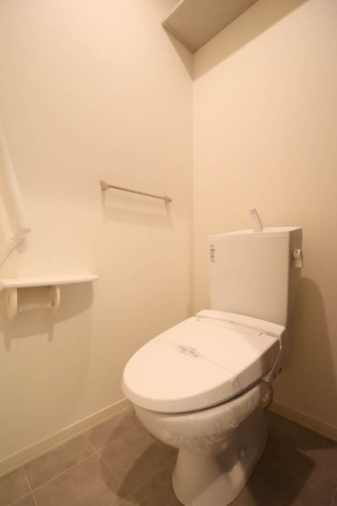 ファミールＮ A0202号-12