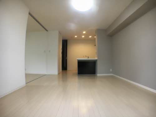 シャーメゾン阿南　二番館 202号-2