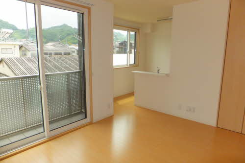 シルフィード山波　Ａ棟 A202号-4