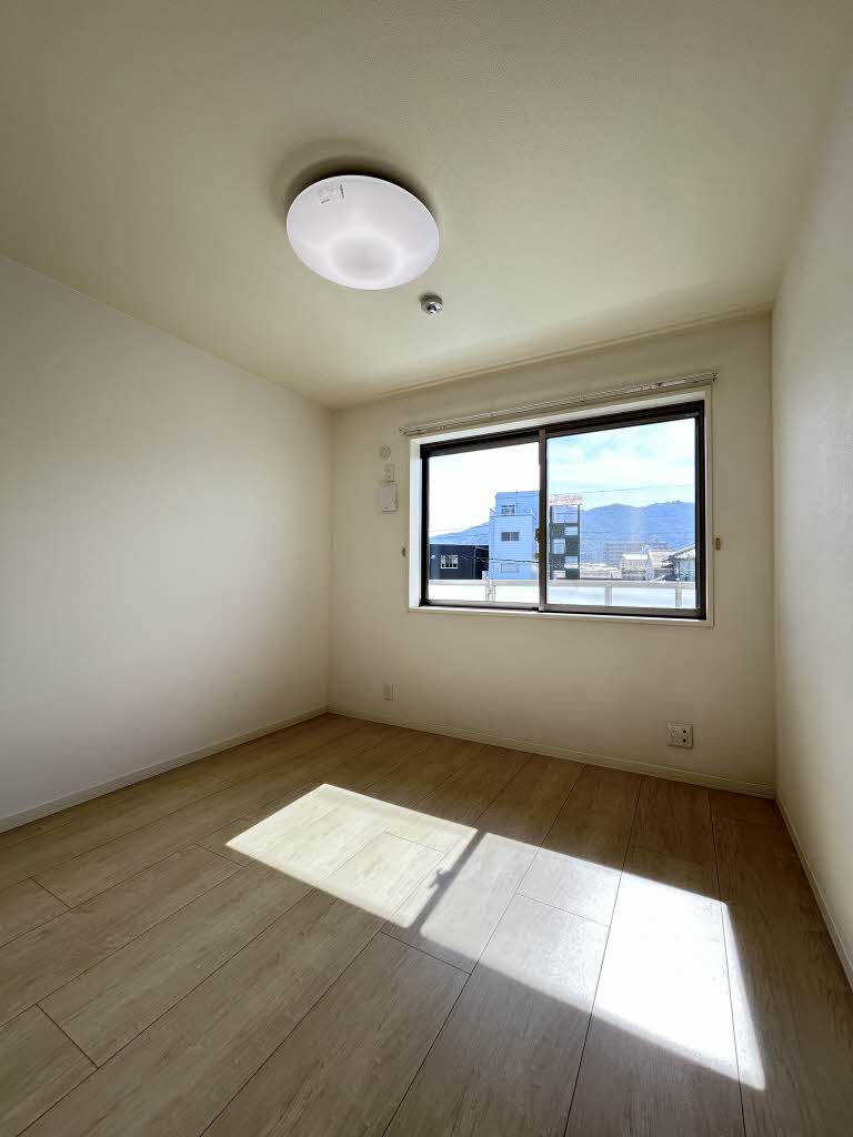 ベレオ南矢三 202号-8