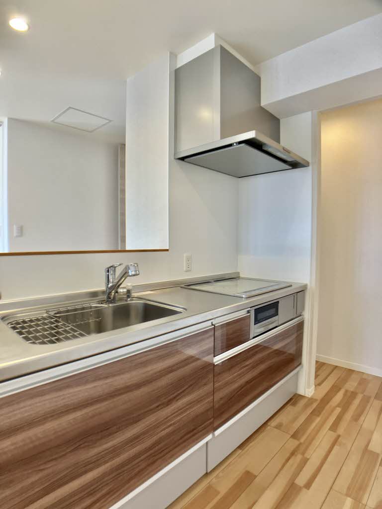 アントゥール A棟 A0302号-3