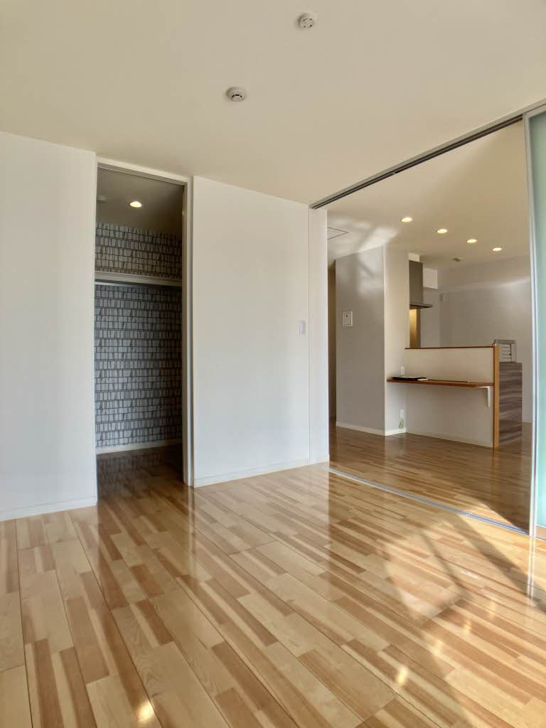 アントゥール A棟 A0302号-5