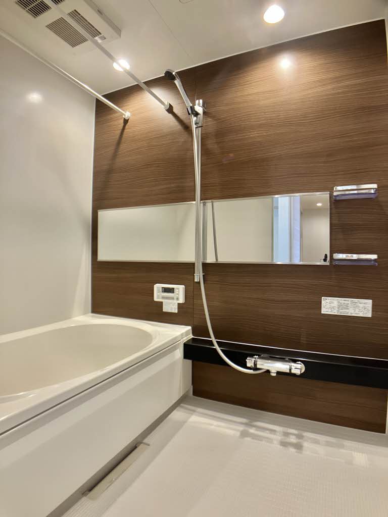 アントゥール A棟 A0302号-8