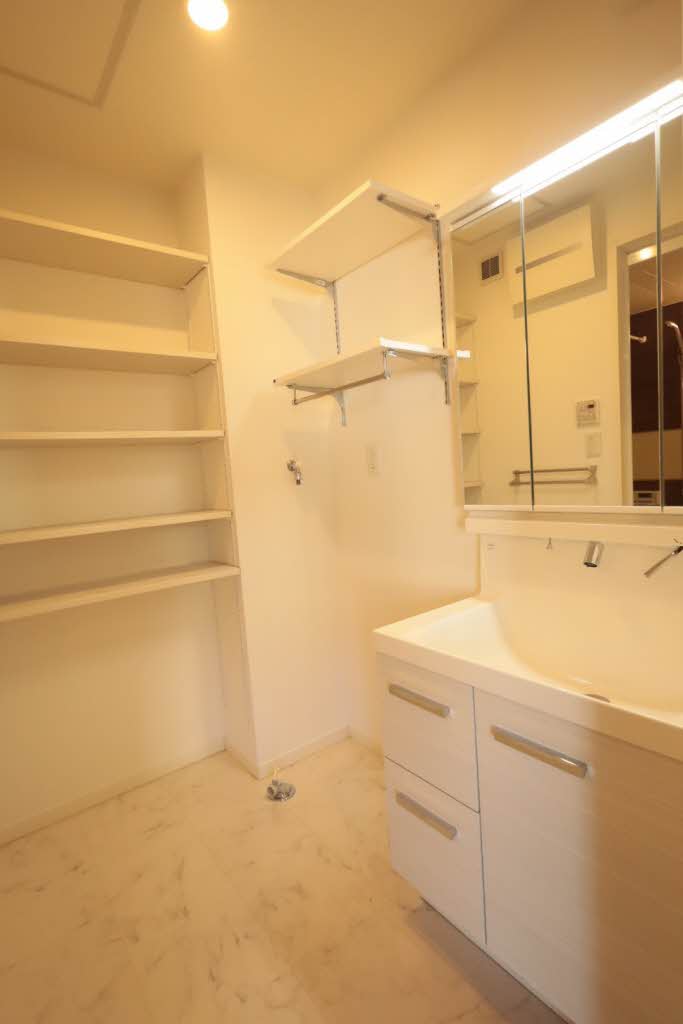 シャーメゾン三洋 A0202号-8