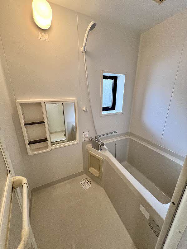 お問合せ番号：2004210-8