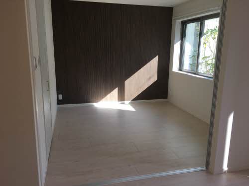 BEREO east one 203号-3