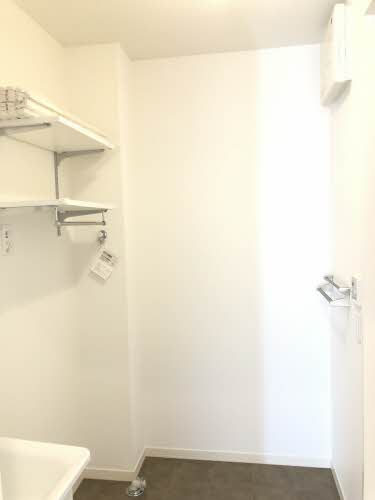 シャーメゾン　アルージュ 201号-4