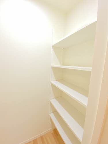 シャーメゾン宇多津　Ｃ棟 205号-7