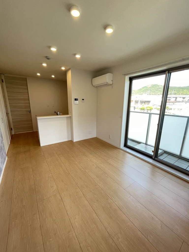 シャーメゾン宇多津　Ｄ棟 201号-2