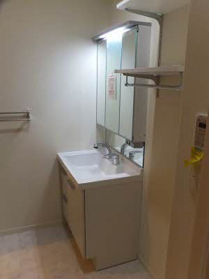 シャーメゾン宇多津　Ｄ棟 302号-8