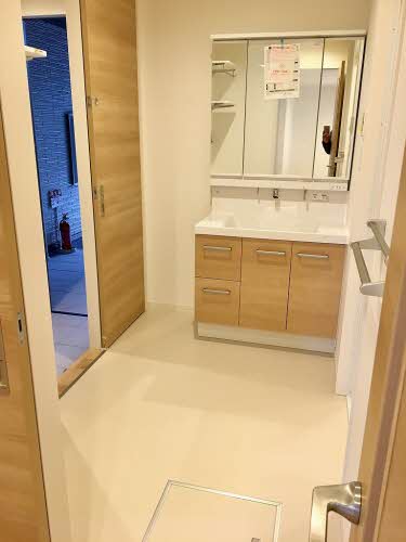 Ｓｕｎ　Ｅａｓｔ A0102号-5