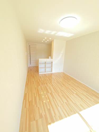 ヴィアファーレ津森 102号-4