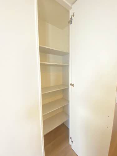 Ｌａｐａｉｘ栗林 301号-8