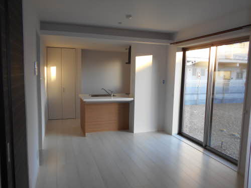 Ｃｈａｒｍａｎｔ　ｖｉｌｌａｇｅ A0102号-6