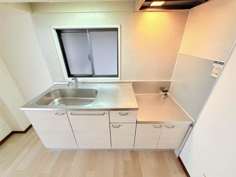 バリュージュ金沢 B棟 B0205号-2