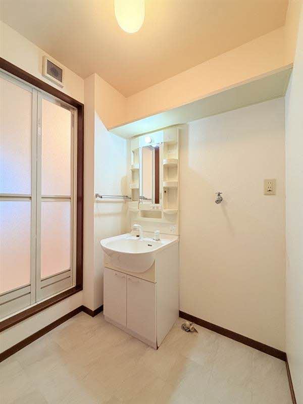 バリュージュ金沢 B棟 B0205号-8