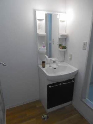 メゾン・アムール C棟 C0202号-3