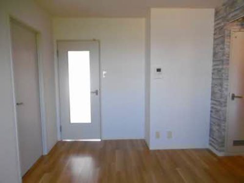 メゾン・アムール C棟 C0202号-8