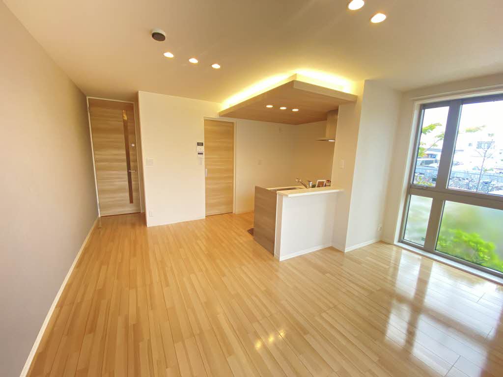 グランベレオ林道駅前 101号-2