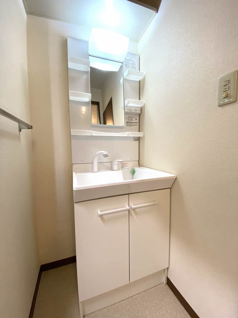 アヴァンティ東本浦 A0204号-4