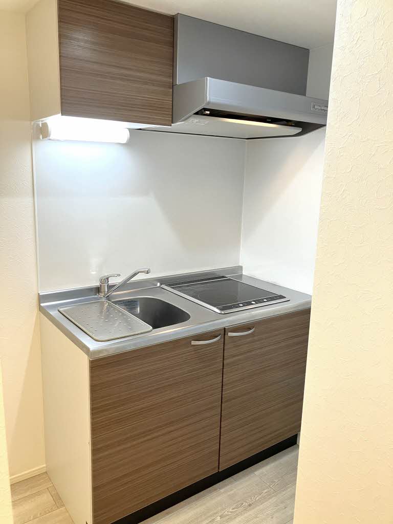 ａｌｐｈａ・ＴＨＥ・ＴＥＲＲＡＣＥ　駅南通り A0105号-2