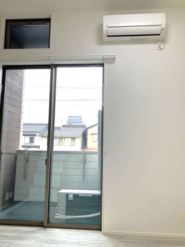 ａｌｐｈａ・ＴＨＥ・ＴＥＲＲＡＣＥ　駅南通り A0105号-5