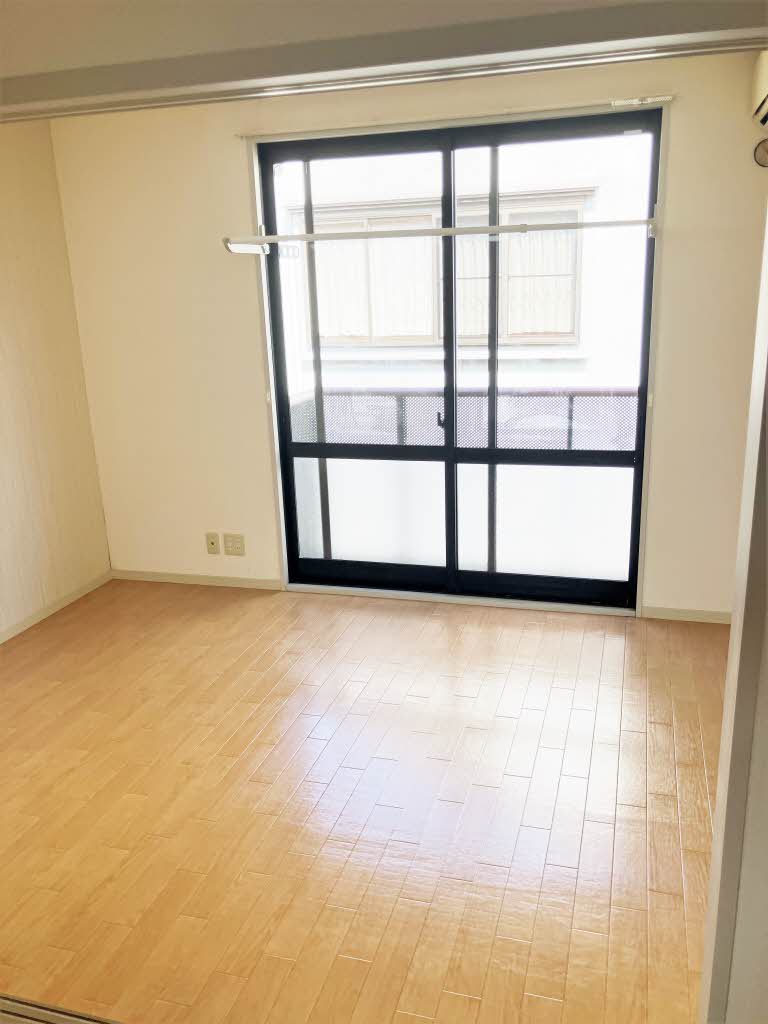 ピアット B棟 B0201号-4