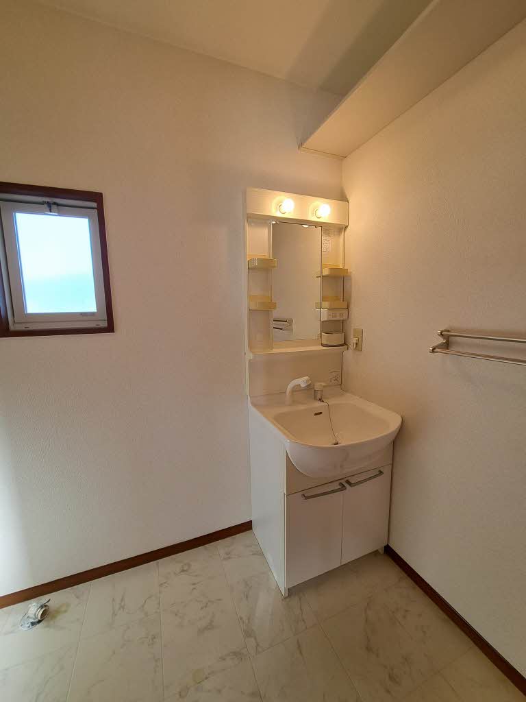 シャーメゾン江崎 A0201号-8