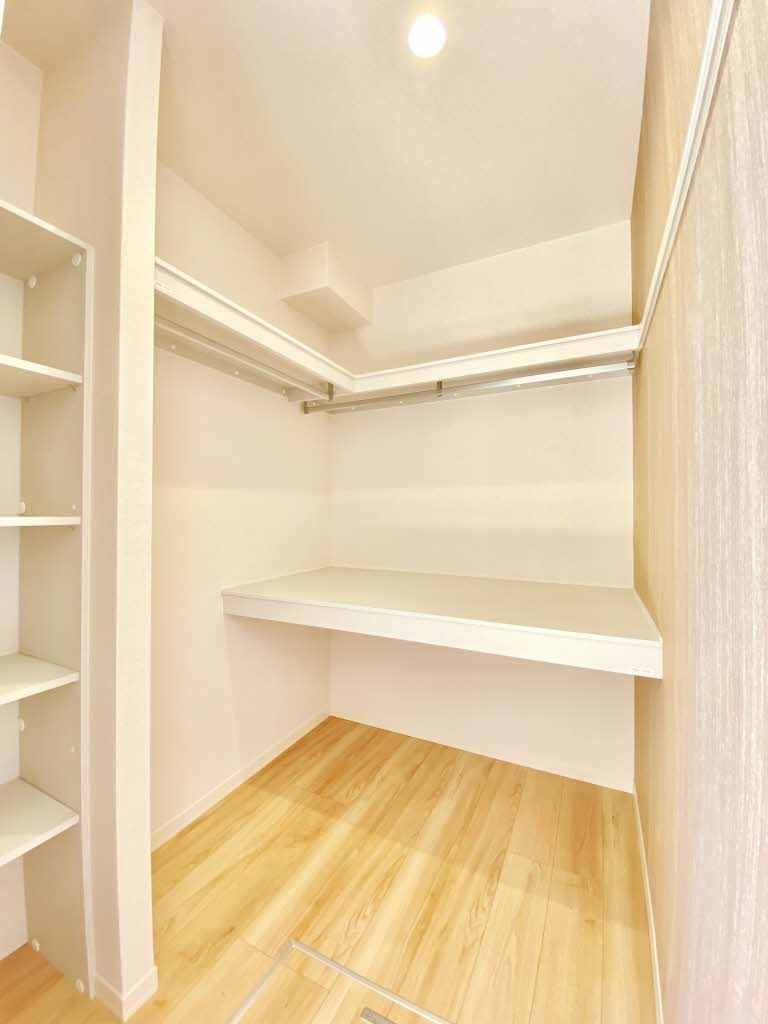 トゥモローランド A0101号-5