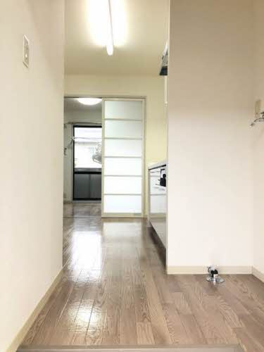 ラ・カーザ　Ｂ棟 B0102号-2