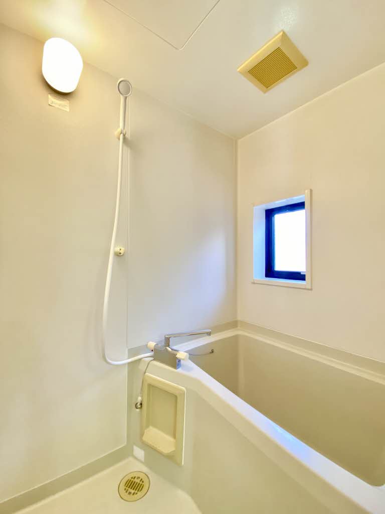 ディアス塩津　Ｂ棟 B0203号-8