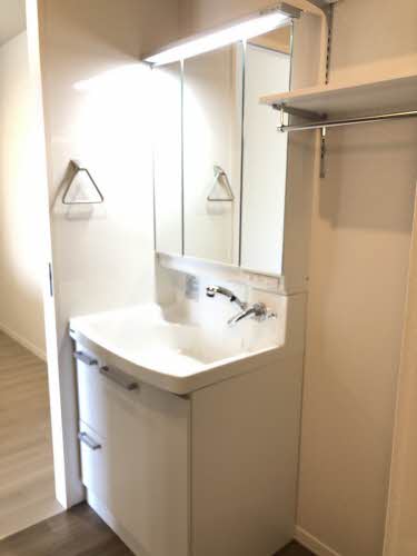 バルビゾン丸亀 102号-8