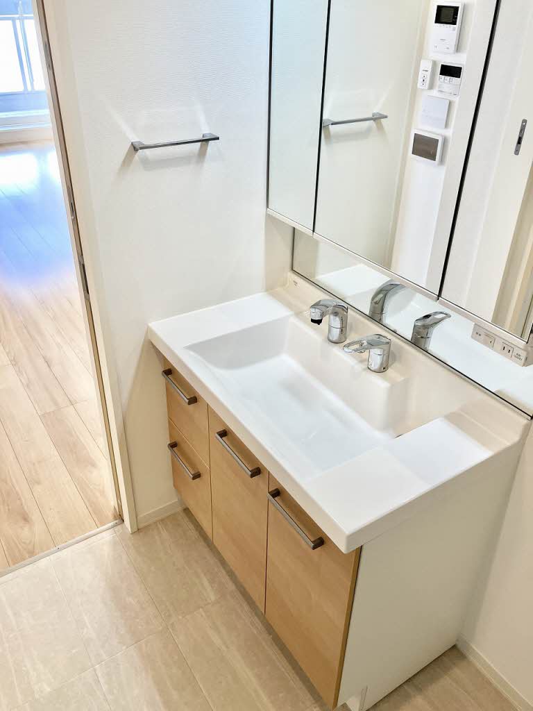 ソレイユ　ルヴァン牛田 A0203号-9