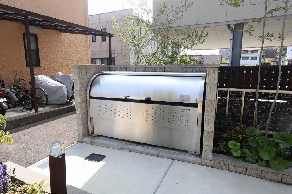 ファミーユシャトー A0103号-3