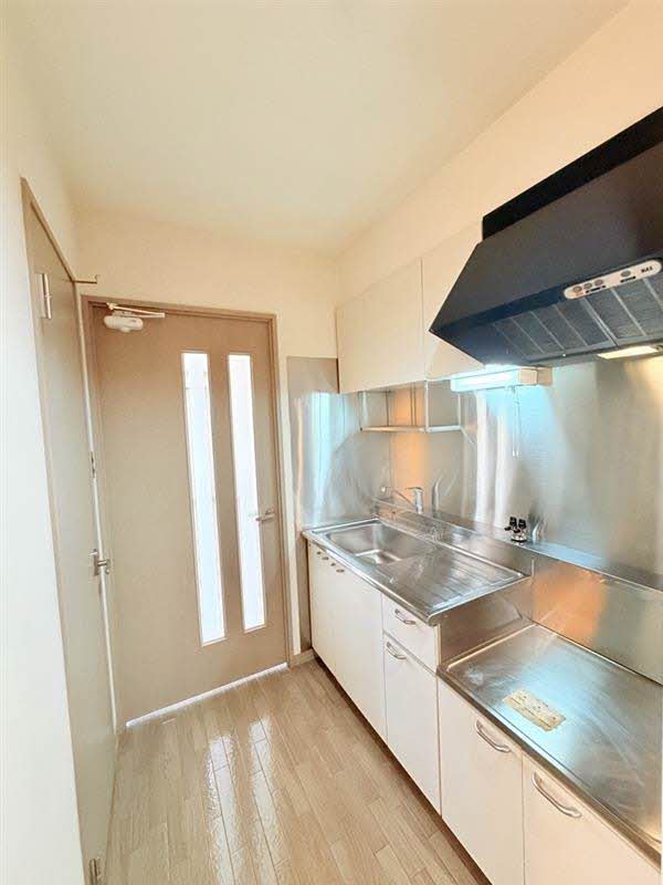 ロータス伏石 302号-4