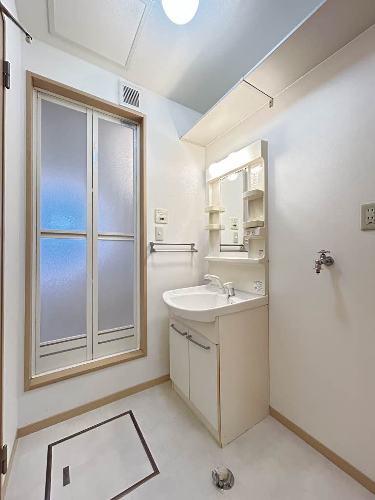 シャーメゾン上板 C棟 C0106号-4