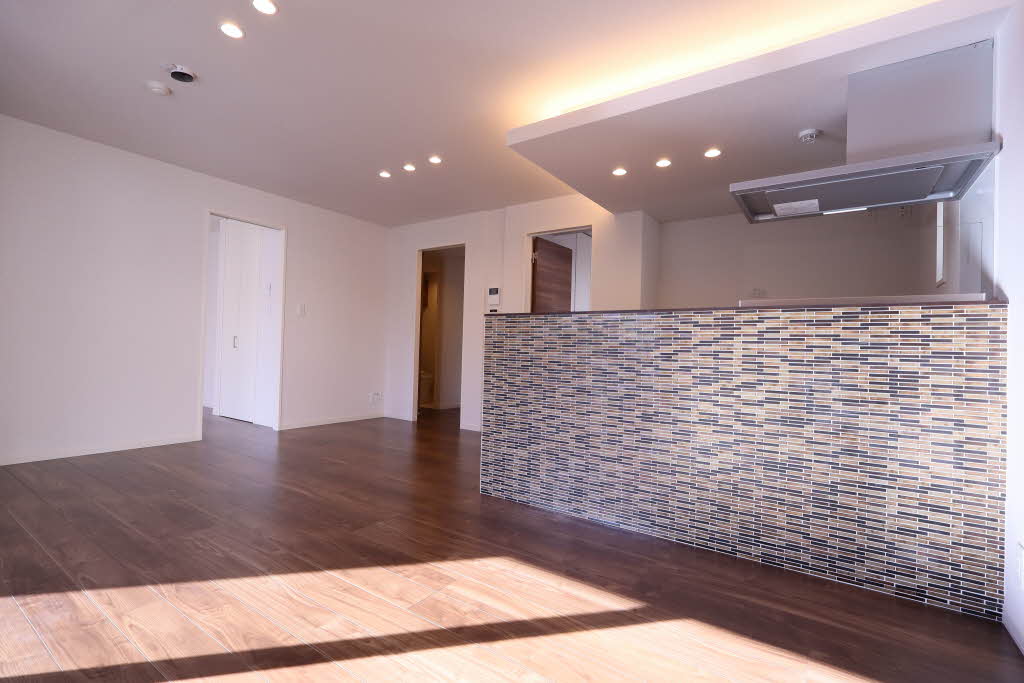 ファルコ鷹匠 201号-3