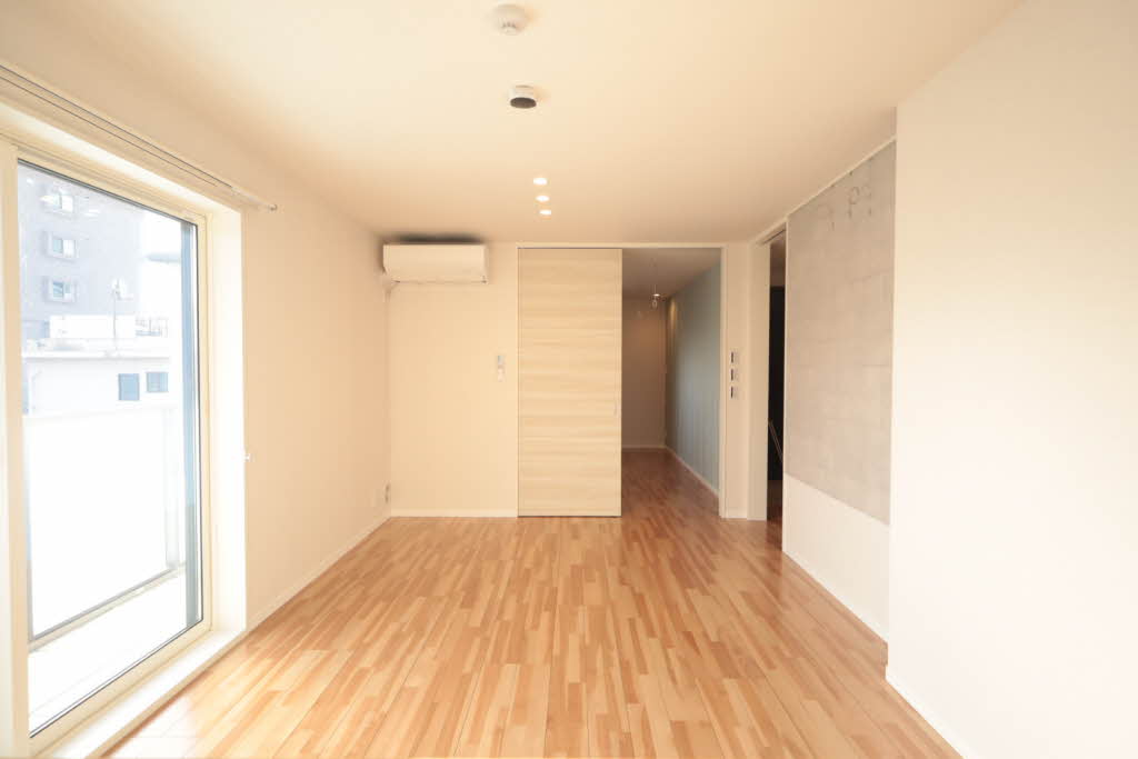 Ａｄｏｎｉｓ長束 A0302号-3