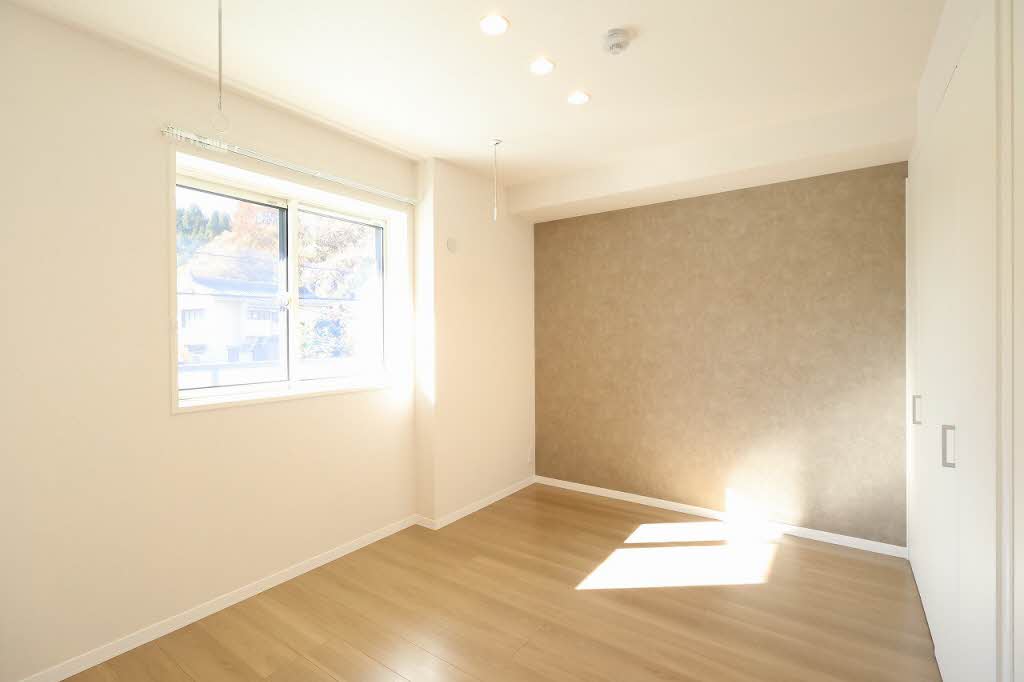 メゾンドノアール A0202号-3