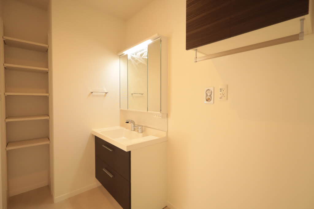 リバーサイド長岡Ⅱ 203号-7