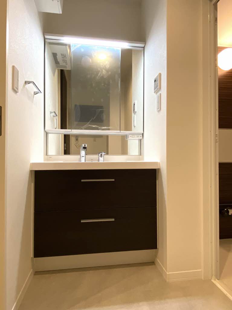 Ｍａｉｓｏｎ　ｄｅ　Ｃｏｌｌｉｎｅ A0301号-5