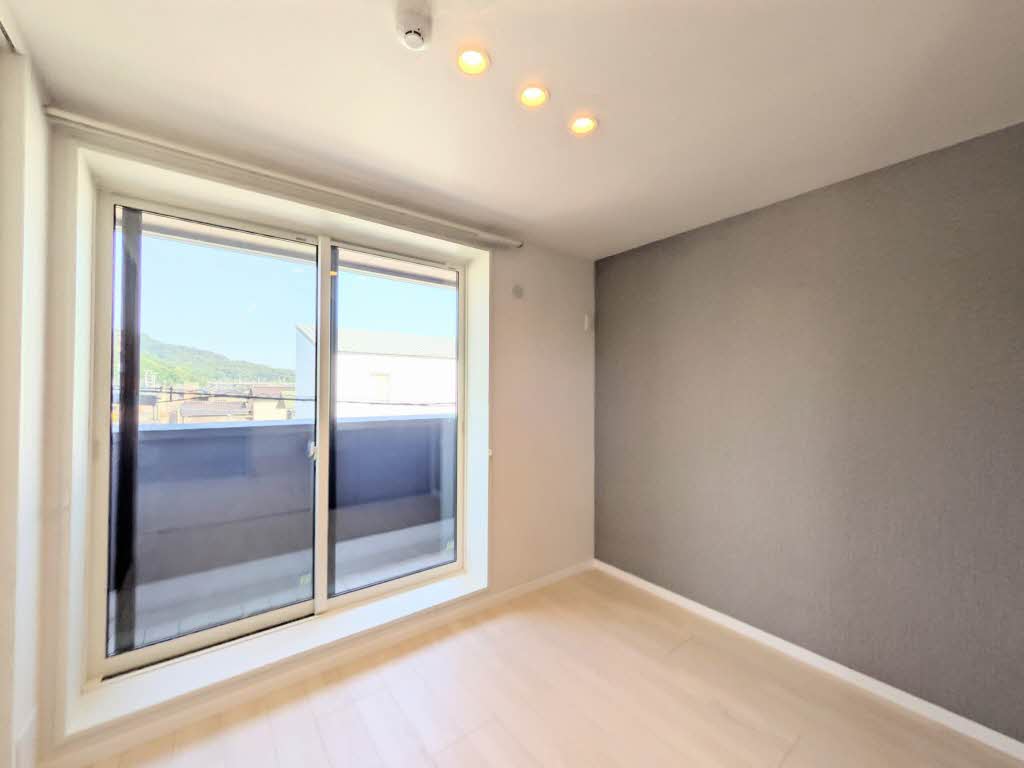 Ａｄｉｍｕ’ｓ　Ａｐｐｅａｒａｎｃｅ A0305号-13