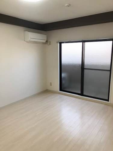 照島マンション 302号-5