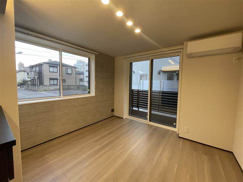 Ｃｏｍｏｄｏ．ＴＴ 103号-3