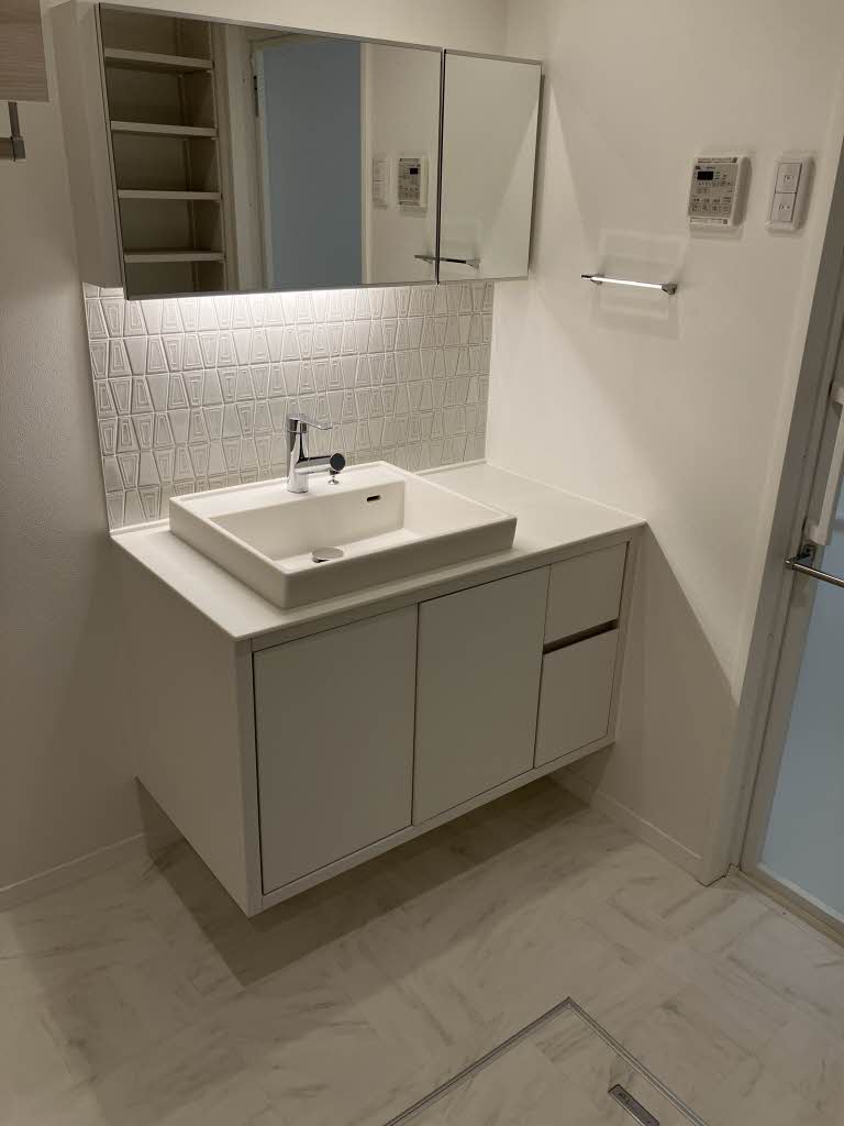 Yanagi Takasu A0102号-5