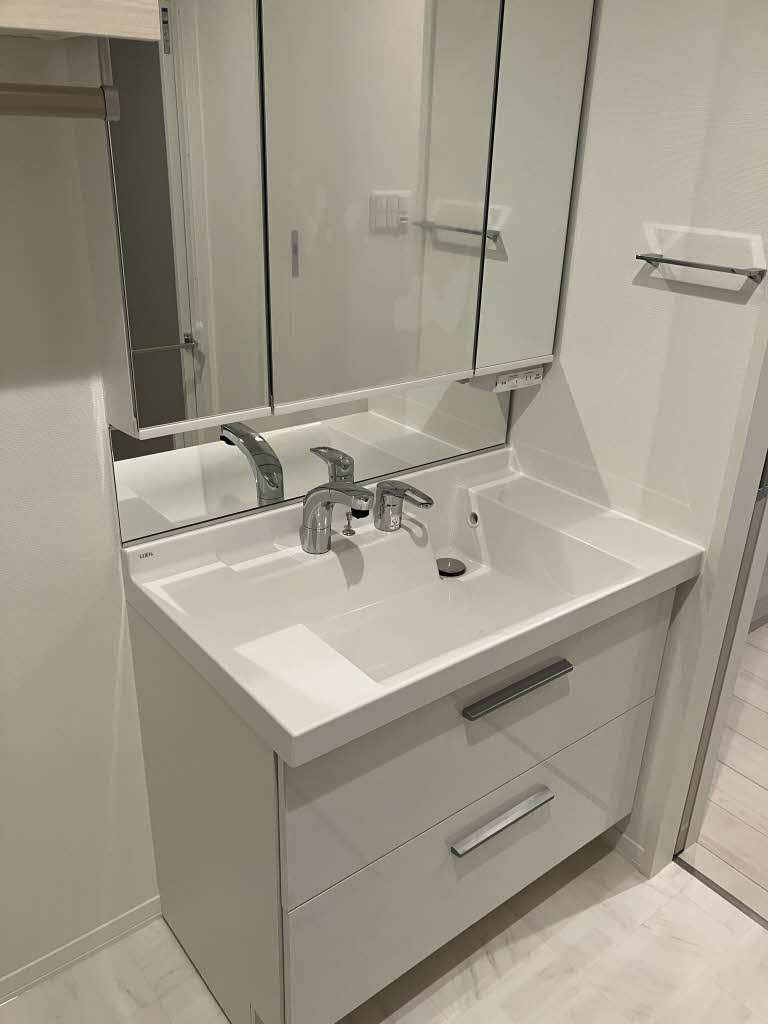 Yanagi Takasu A0103号-5