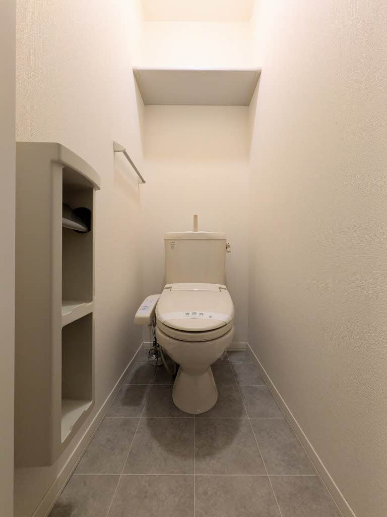 ラ・ヴィータ国富　弐番館 A0101号-8