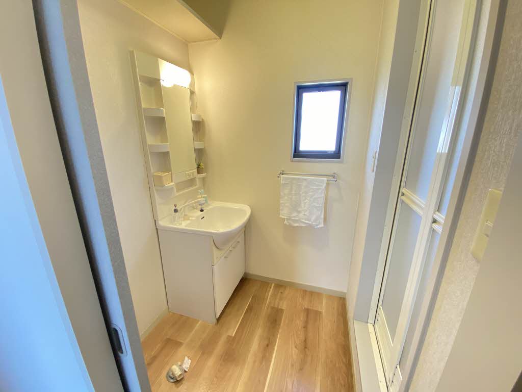 コスモタウン森岡Ⅱ　Ｂ棟 B0202号-8